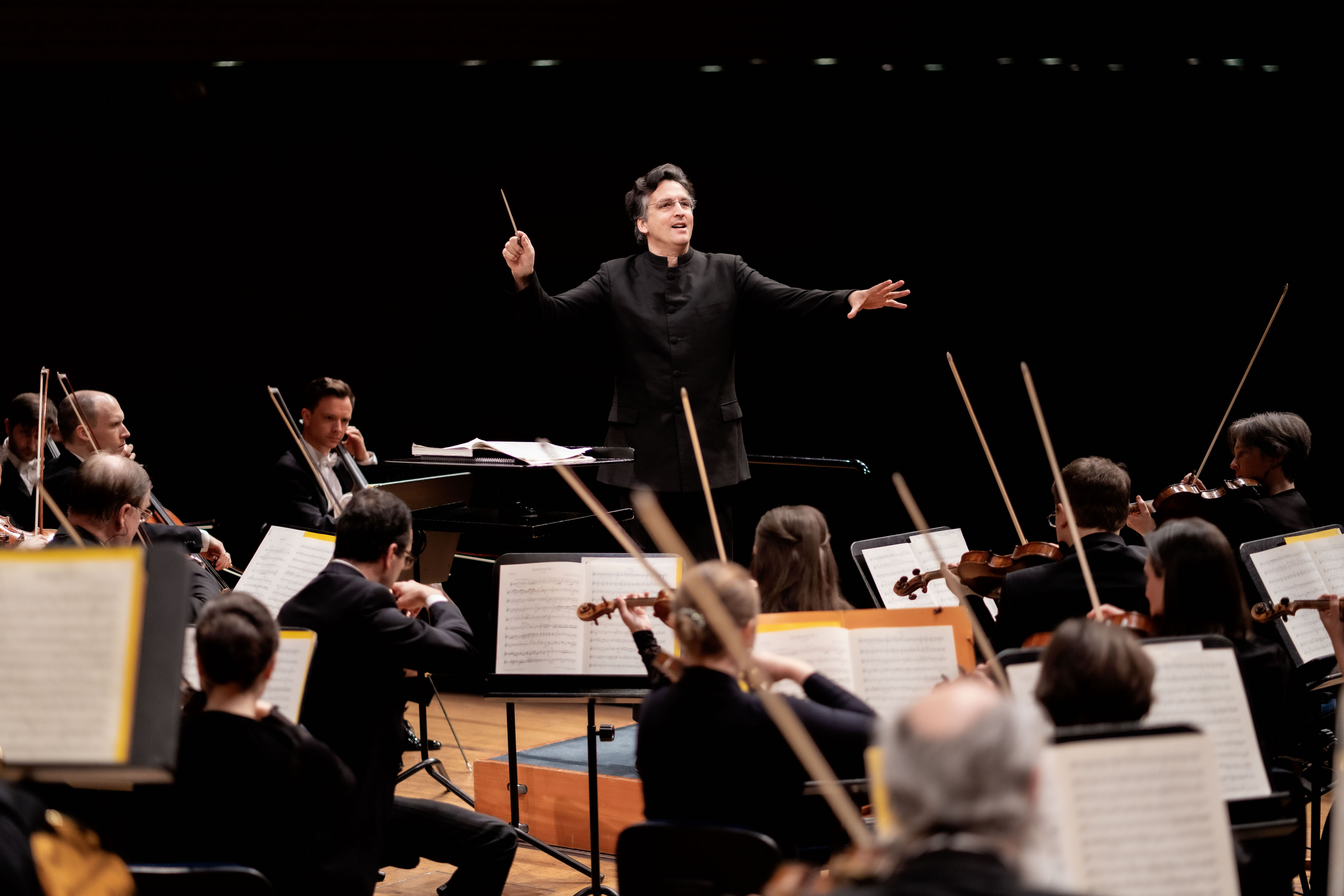 Maestro Sanderling: "The Lucerne Symphony Orchestra is an El Dorado for every chief conductor"