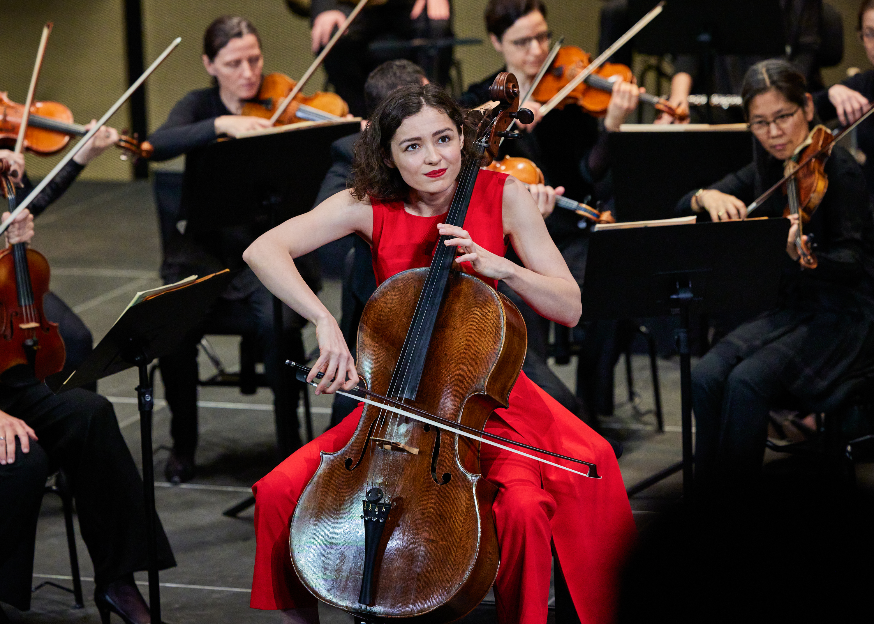A cellist like a volcano, a Lucerne Symphony Orchestra in top form and a conductor from a single mold!
